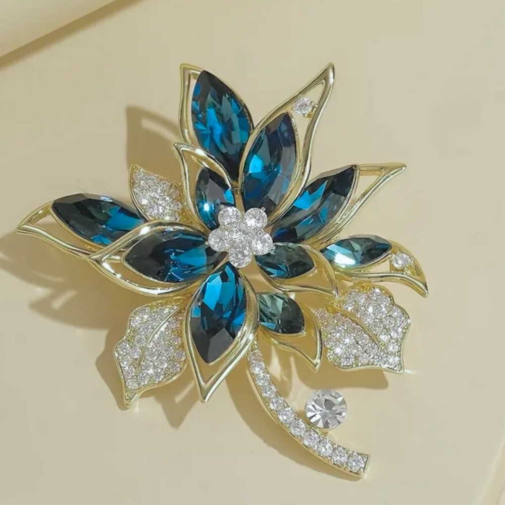 NWOT - Elegant Blue and Gold Floral Brooch